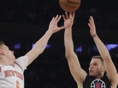 Porziņģim 27 punkti, "Knicks" beigās nenotur pārsvaru un zaudē