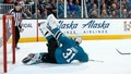 Video: NHL nedēļas momentos triumfē "Sharks" vārtsargs