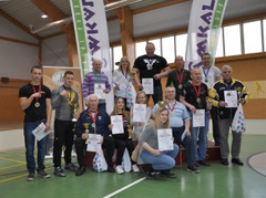 "Rembate Legacy" turpina savu uzvaras gājienu svara stieņa spiešanā guļus