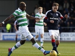 ''Celtic'' izcīna 27. uzvaru 29 spēlēs, ''Feyenoord'' mērķē pēc titula