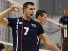 Pekmanis un Saušs sekmē uzvaras, Egleskalns un Gabdulļins rezultatīvi neveiksmēs