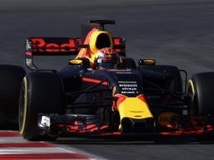 Verstapens: "Šobrīd "Red Bull" komanda nav gatava cīnīties par uzvarām"