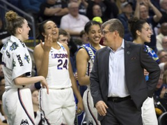 "UConn" desmitais "Final Four" pēc kārtas, Oriemmam visvairāk uzvaru vēsturē