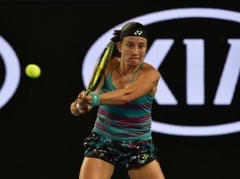 Sevastovai un Ostapenko favorītu statusā cīņas par ceturtdaļfinālu