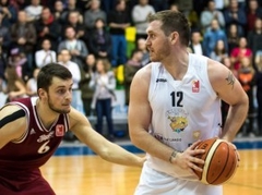 "Jēkabpils" nosargā pārsvaru un izslēgšanas spēles sāk ar uzvaru pār "Baronu"