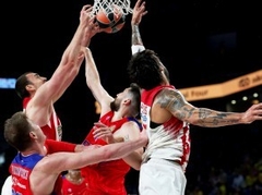 Teodosičs sasteidz izšķirošo uzbrukumu, "Olympiacos" šokē CSKA un iekļūst finālā