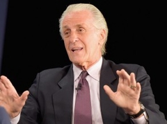 Railijs nosauc Maģisko par labāko spēlētāju NBA vēsturē un salīdzina viņu ar Lebronu