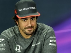 Alonso piedraud aiziet no "McLaren"