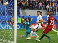 Portugāle sagrauj sīksto Jaunzēlandi, triumfējot A grupā