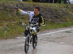 Lietusgāzē par Latvijas čempionu BMX kļūst Veide