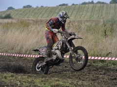 Jānis Vinters triumfē Vidrižu posmā, kvadru klasē tēvs un dēls uz viena pjedestāla