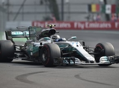 "Mercedes" komanda pēdējos posmos testēs 2018. gada F1 risinājumus