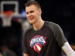 Porzinģis: "Arī pagājušajā sezonā bija līdzīgas muguras problēmas"