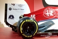 Foto: "Alfa Romeo Sauber" F1 komandas krāsas tuvplānā