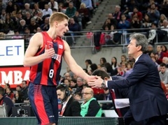 Timma spēlē ar savainojumu, "Baskonia" treneris slavē Mālmani