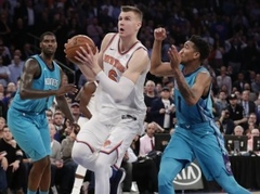 "Knicks" viesosies Šarlotā, Sanantonio uzņems "Clippers"