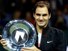 Federers 55 minūtēs sagrauj Dimitrovu un trešo reizi triumfē Roterdamā