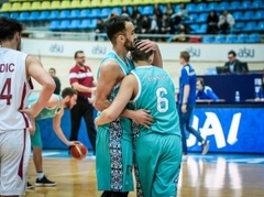 Lēmaņa Austrālija perfekta, Kazahstāna iznīcina Kataras basketbola izlasi