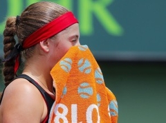 Ostapenko nespēj apspēlēt Stīvensas aizsardzību un zaudē Maiami finālā