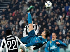 Ronaldu turpina rakstīt vēsturi, iesit šķērītē un sagrauj ''Juventus''