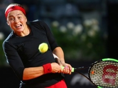 Ostapenko ar spēka spēli nomāc Džanu