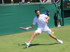 Gulbis nokļūst uzvaras attālumā no Vimbldonas pamatturnīra