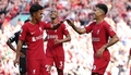 "Liverpool" sabradā pretinieci ar 9:0; Holannam hat-trick "City" uzvarā