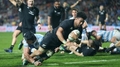 "All Blacks" pārliecinoši revanšējas, DĀR uzvar un sarīko nekārtības laukumā