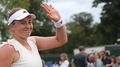 Video: Ostapenko sakrāj četras epizodes servju apkopojumā