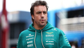 Alonso apmāna fanus un paziņo par karjeras turpināšanu F1