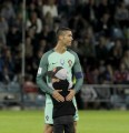 LFF dārgi izmaksās zēna apskāviens ar Ronaldu