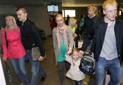 Fotoreportāža: Latvijas hokeja izlases sagaidīšana Rīgā