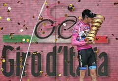 Kanādietis Hesdžedāls triumfē 'Giro d'Italia'; Smukulim kopvērtējumā 84.vieta