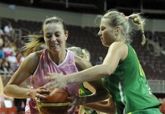 Latvijas sieviešu basketbola izlase pārbaudes spēlē zaudē Lietuvai