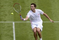 Vimbldonas čempionāts: Ernests Gulbis - Ježijs Janovičs 6-2 (spēle lietus dēļ pārtraukta)