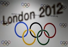 Lielbritānijas robežkontroles darbinieki pirms Londonas Olimpiādes atsauc streiku