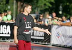 Nepilnu nedēļu pēc Dombrovska jūsmas par sportu valdība nozarei neatrod 1,4 miljonus latu