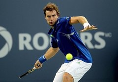 Gulbis turpina uzvarēt Vinstonā-Seilemā un iekļūst turnīra astotdaļfinālā