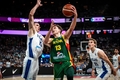 Lietuvas basketbolisti uzveic somus, tuvojas Rīgai un cīņai pret Latvijas valstsvienību