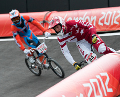 Latvijas BMX cerības trenējas olimpiskajā trasē