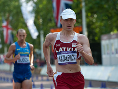 Soļotājs Kazakevičs olimpiskajā 50 km distancē finišē 45.vietā