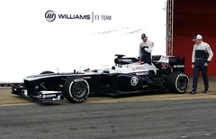 ";Williams"; prezentē 2013.gada F1 bolīdu FW35