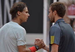 Gulbis: Biju labāks par Nadalu, bet viņš ir čempions