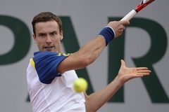 Gulbis Vimbldonas čempionāta pirmās kārtas mačā pieveic francūzi Rožē-Vaselēnu