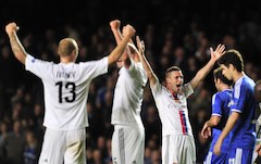 Chelsea savā laukumā Čempionu līgas mačā cieš negaidītu zaudējumu pret Basel; Mesi vēsturisks hettriks