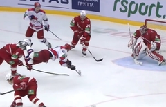 Vai sezonas skaistākie vārti KHL gūti jau septembrī? Radulova meistarstiķis kritienā. VIDEO