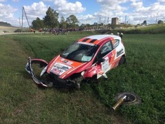 Rallijā Kurzeme smagi cietušā ukraiņu autosportista stāvoklis ir kritisks