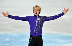 Slavenais krievu daiļslidotājs Pļuščenko janvārī atsāks karjeru