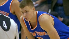 VIDEO: Porziņģis ar septiņiem punktiem palīdz Knicks izcīnīt trešo uzvaru pēc kārtas