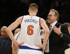 Porziņģim 11+7, Knicks 15. zaudējums 18 mačos